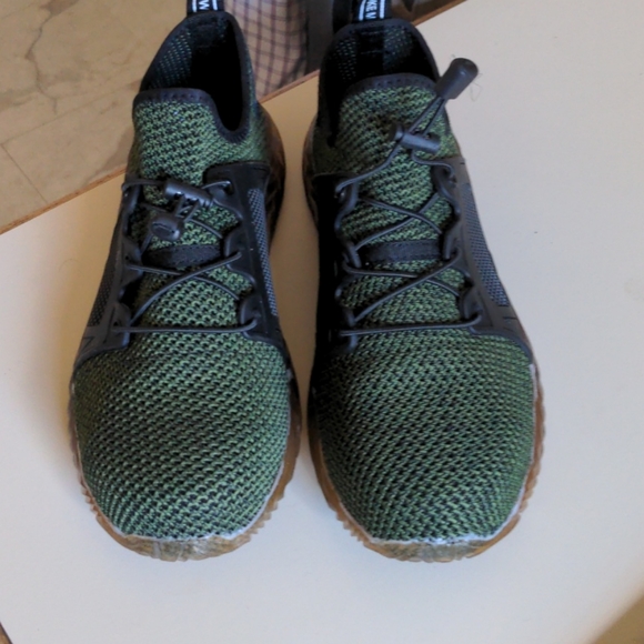 Never worn. Already have a pair - Picture 2 of 2